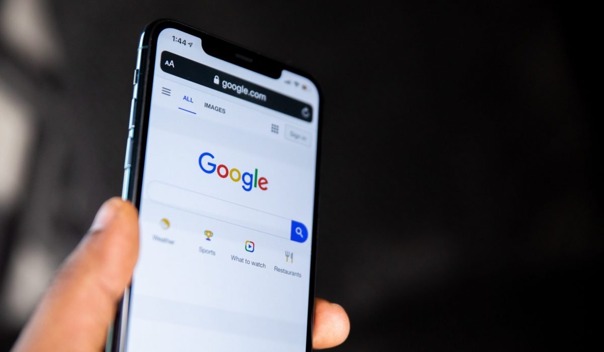 phone having google opened on it_cover photo